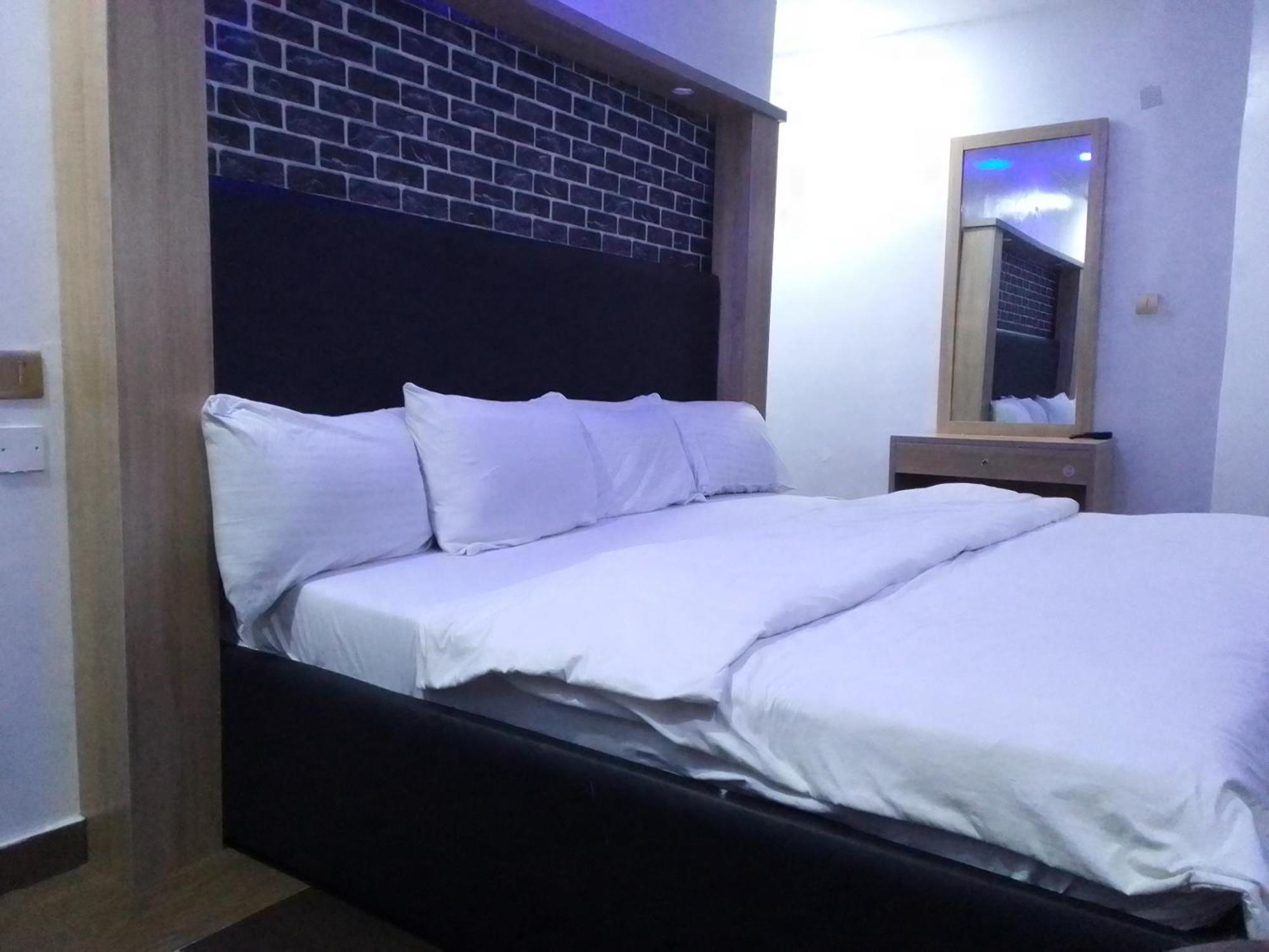 Hotel Exclusive Mansion Lekki Phase 1 Ilado Esterno foto