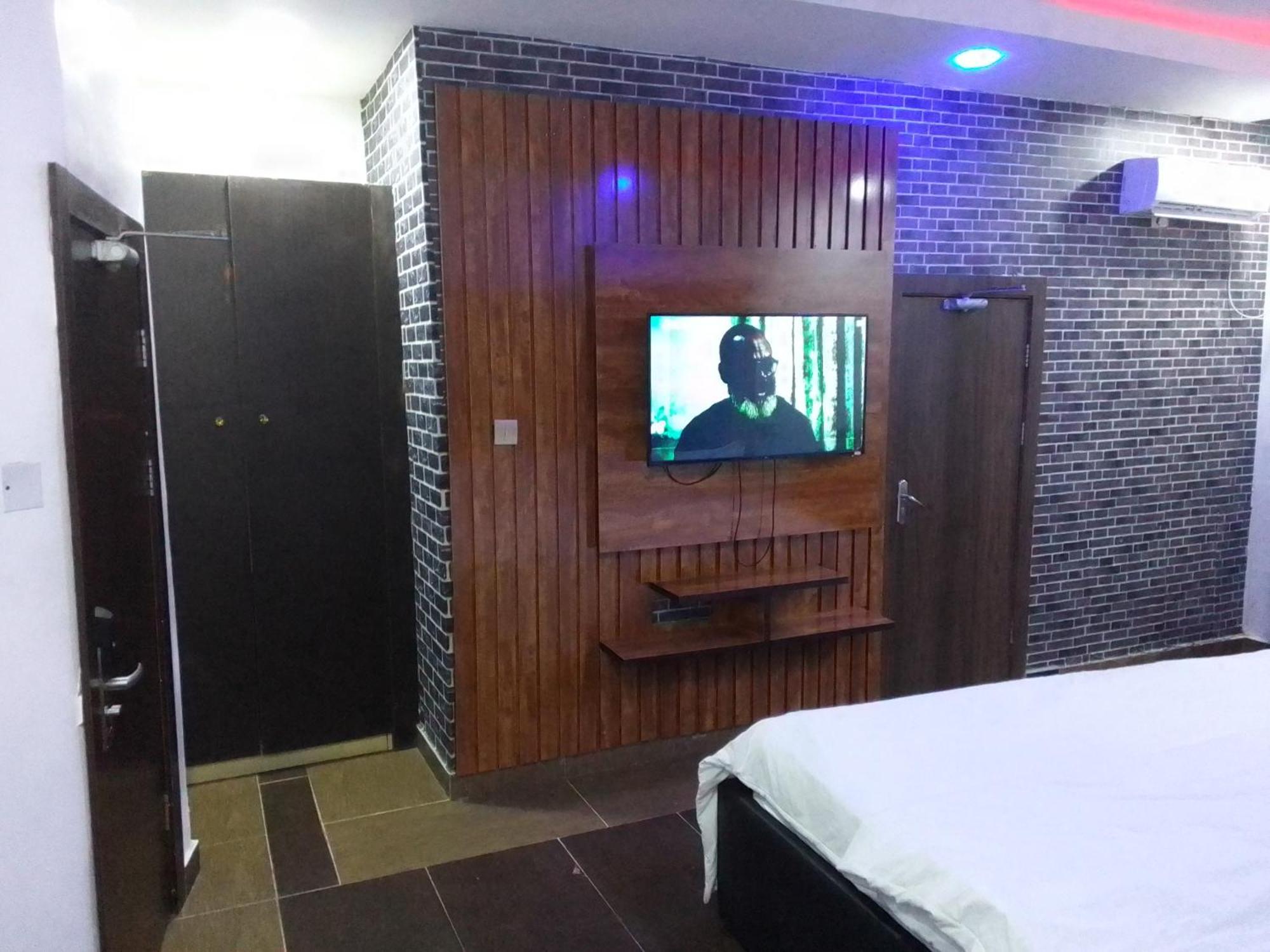 Hotel Exclusive Mansion Lekki Phase 1 Ilado Esterno foto